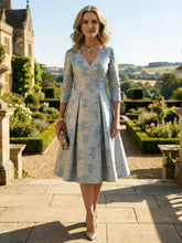 A-Line 3/4 Sleeve V-Neck Knee-Length Mother of the Bride Dresses with Jacquard