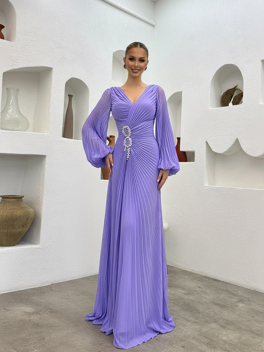 A Line/Princess Long Sleeve Pleated Floor-Length Prom Dresses with Appliques