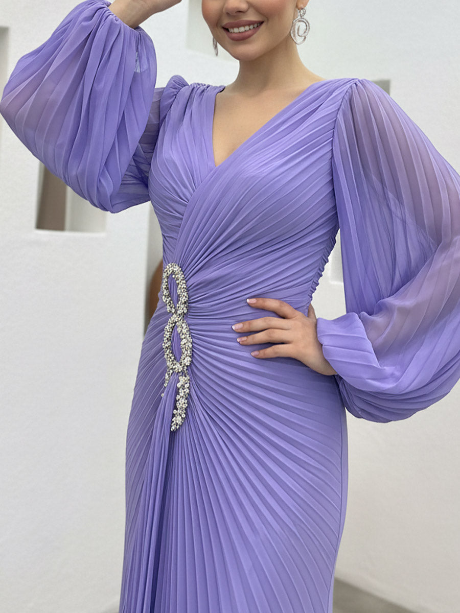 A Line/Princess Long Sleeve Pleated Floor-Length Prom Dresses with Appliques